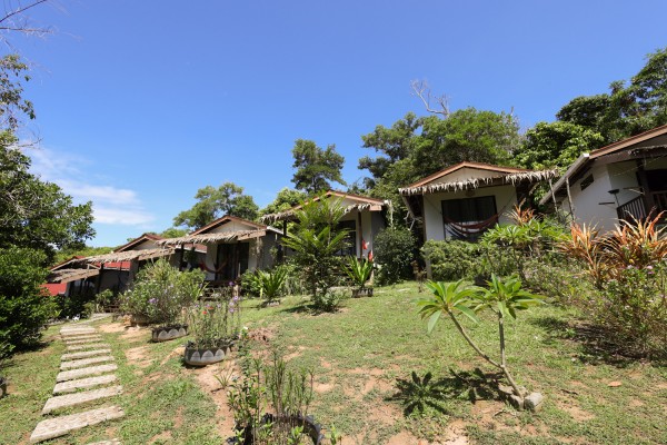 2 Nights / 8 Dives Dive & Stay Package